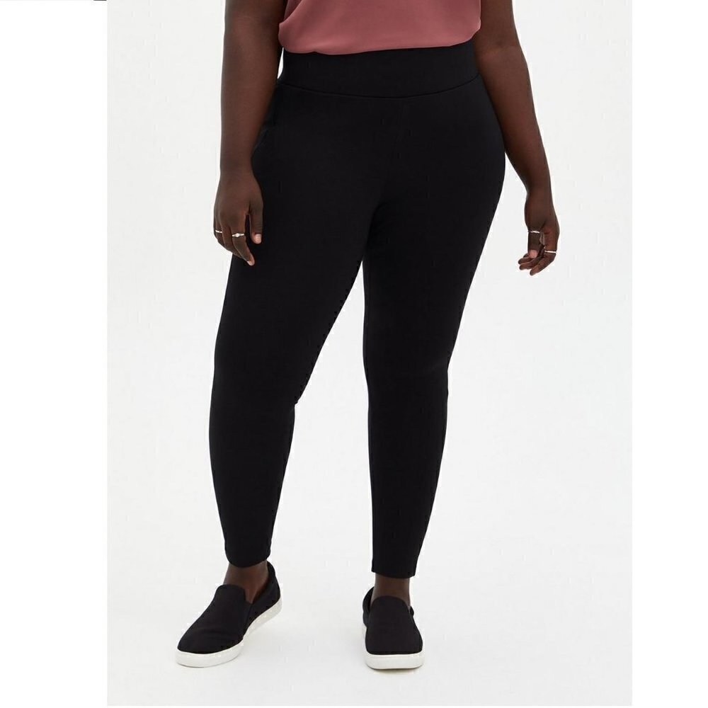 TORRID Pixie Skinny Studio Luxe Ponte High-Rise Fleece Lined Pant Size 1X
